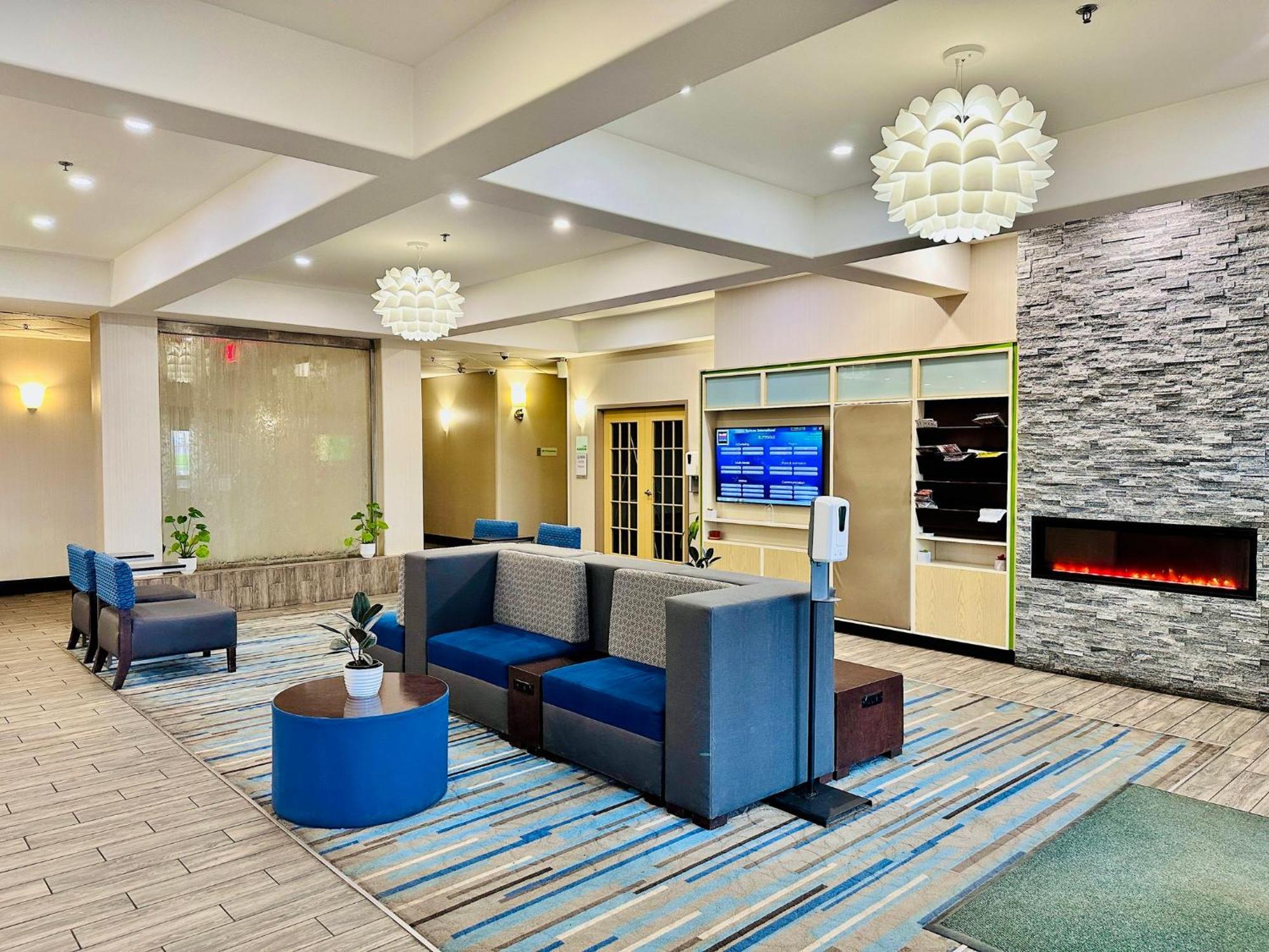 Holiday Inn Hotel & Suites Regina By Ihg Dış mekan fotoğraf